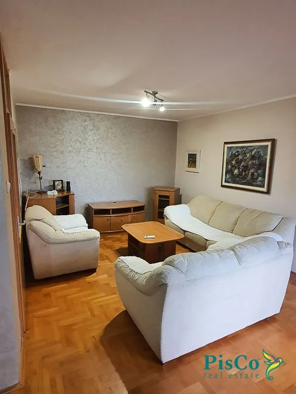 Prodaja, trosoban stan, 105m², Blok 6, Podgorica