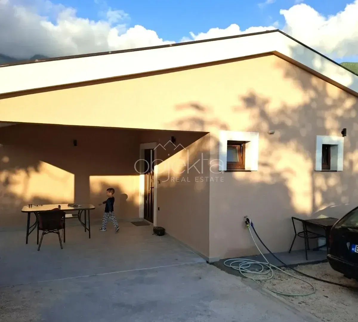 Rent, house, 100m², Kotor, Crna Gora