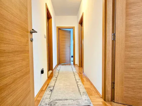 Prodaja, dvosoban stan, 95m², Stari Aerodrom, Podgorica - image 8