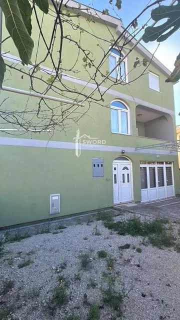 Sale, house, 360m², Šušanj, Bar