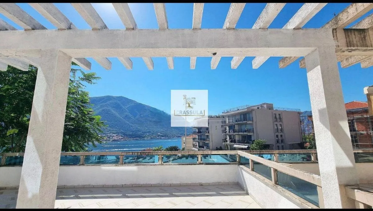 Prodaja, stan, 52m², Kotor, Crna Gora