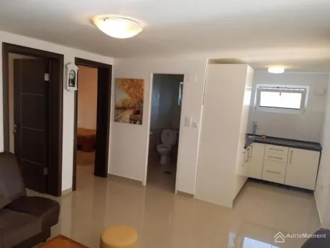 Prodaja, kuća, 190m², Utjeha, Bar - image 3