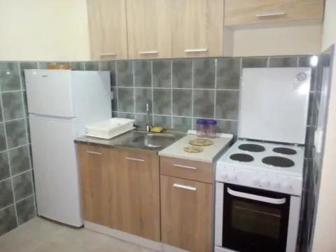 Izdavanje, jednosoban stan, 36m², Tivat, Crna Gora - image 6