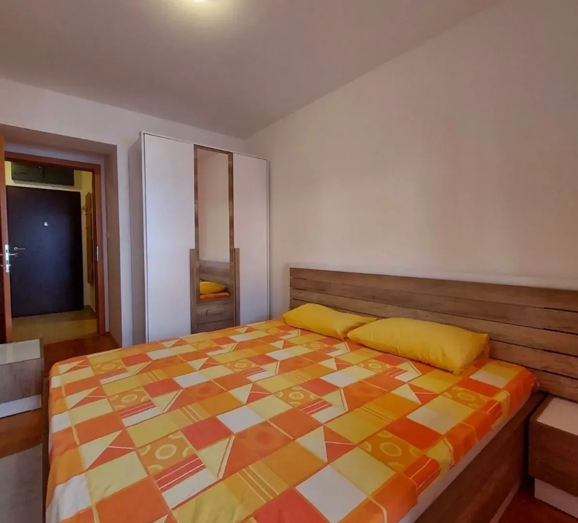 Rent, one bedroom apartment, 50m², Petrovac, Budva