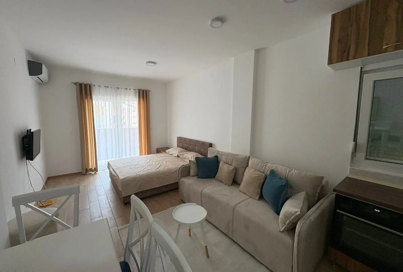 Rent, studio apartment, 37m², Golubovina, Budva