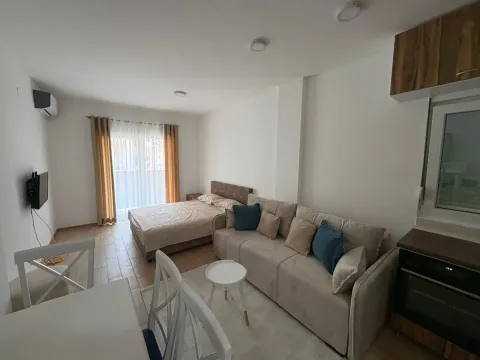 Rent, studio apartment, 37m², Golubovina, Budva - image 1