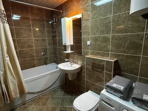 Sale, three bedroom apartment, 89m², Centar, Budva - image 2