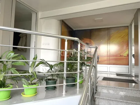 Izdavanje, poslovni prostor, 109m², Niš, Srbija - image 10