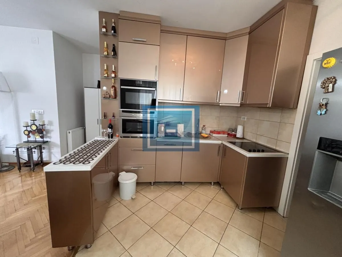 Prodaja, četvorosoban stan, 118m², Aqua park, Jagodina