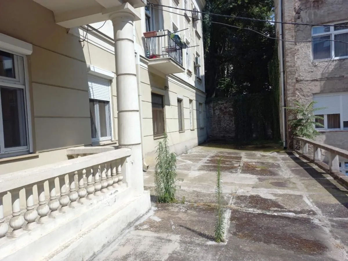 Rent, office space, 50m², Savski Venac, Beograd
