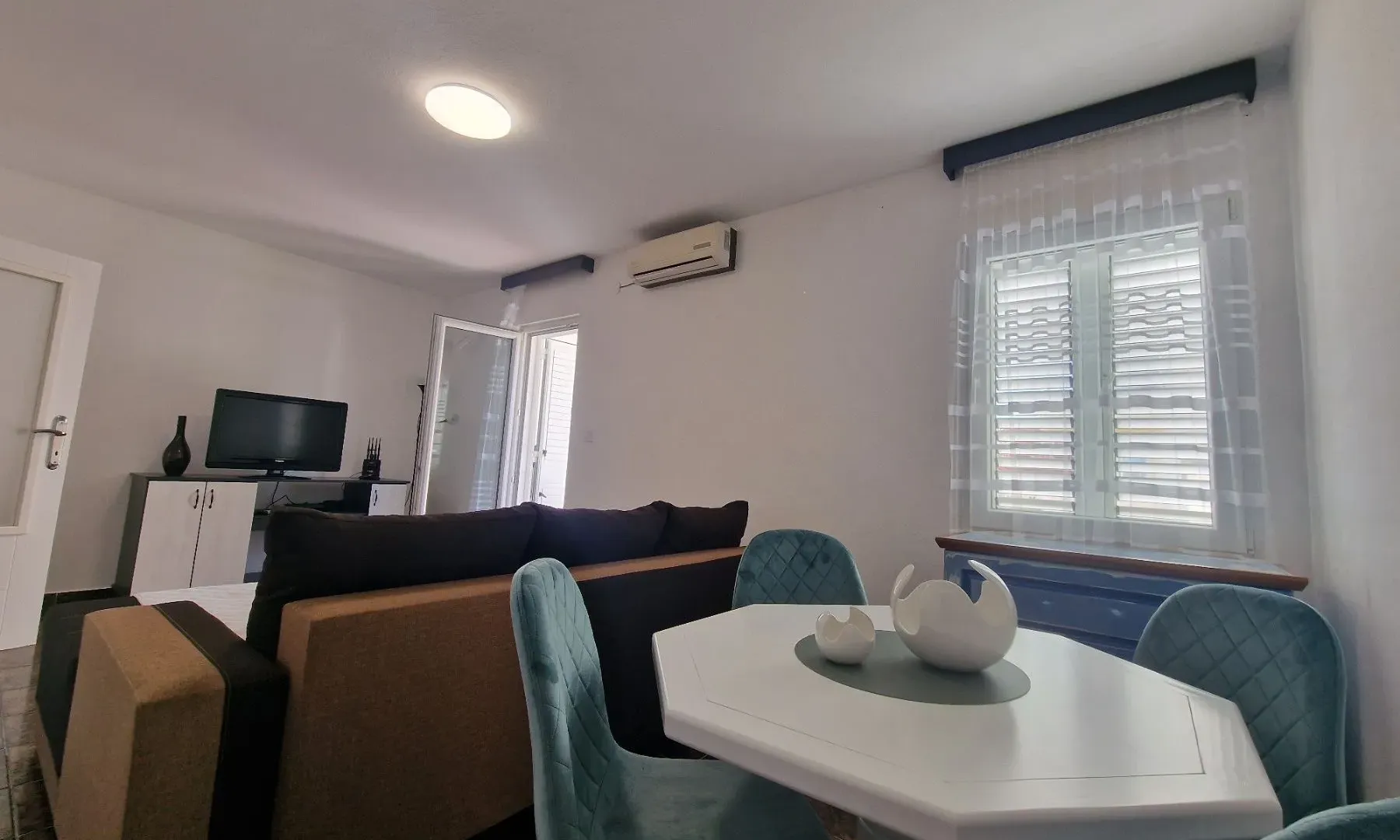 Sale, two bedroom apartment, 56m², Bečići, Budva