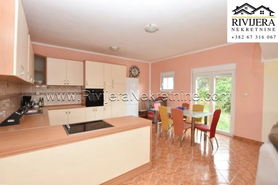 Prodaja, kuća, 280m², Bijela, Herceg Novi
