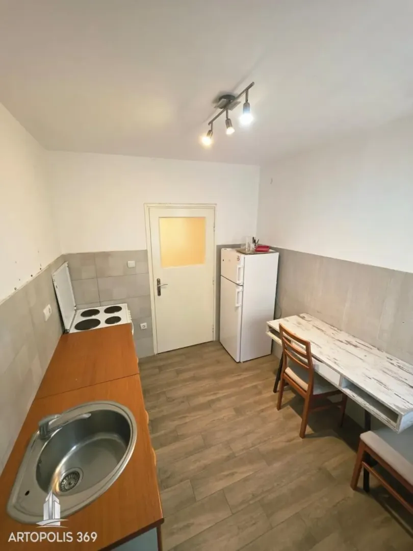 Prodaja, dvosoban stan, 54m², Karaburma, Palilula Sve Podlokacije