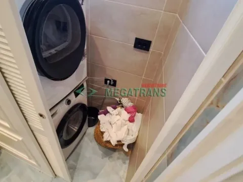 Izdavanje, trosoban stan, 80m², Centar, Novi Sad - image 20
