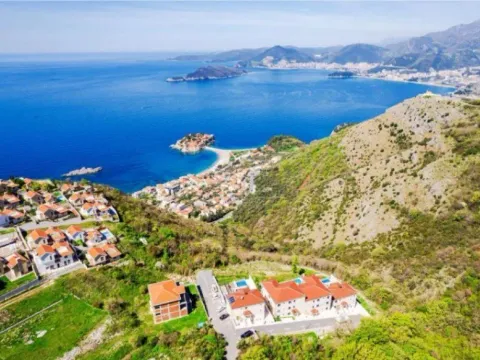 Sale, three bedroom apartment, 90m², Sveti Stefan, Budva - image 13