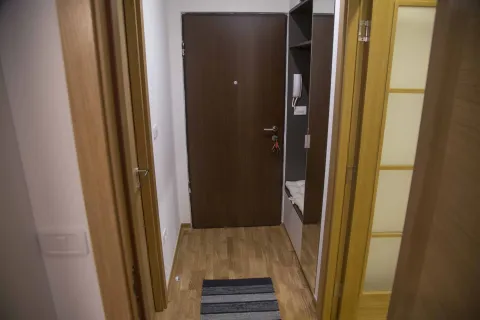 Izdavanje, dvosoban stan, 43m², City Kvart, Podgorica - image 8