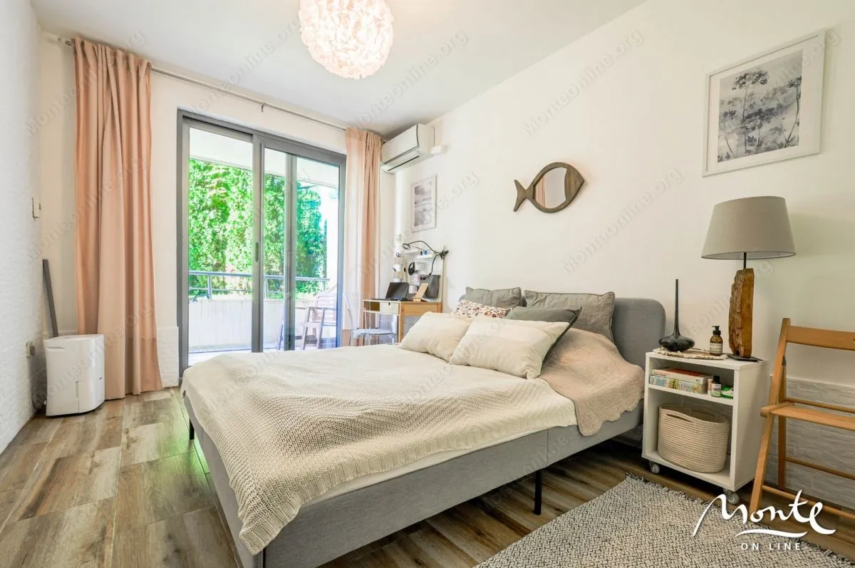 Sale, two bedroom apartment, 57m², Pržno, Budva