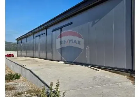 Prodaja, poslovni prostor, 600m², Donji Kokoti, Podgorica - image 17