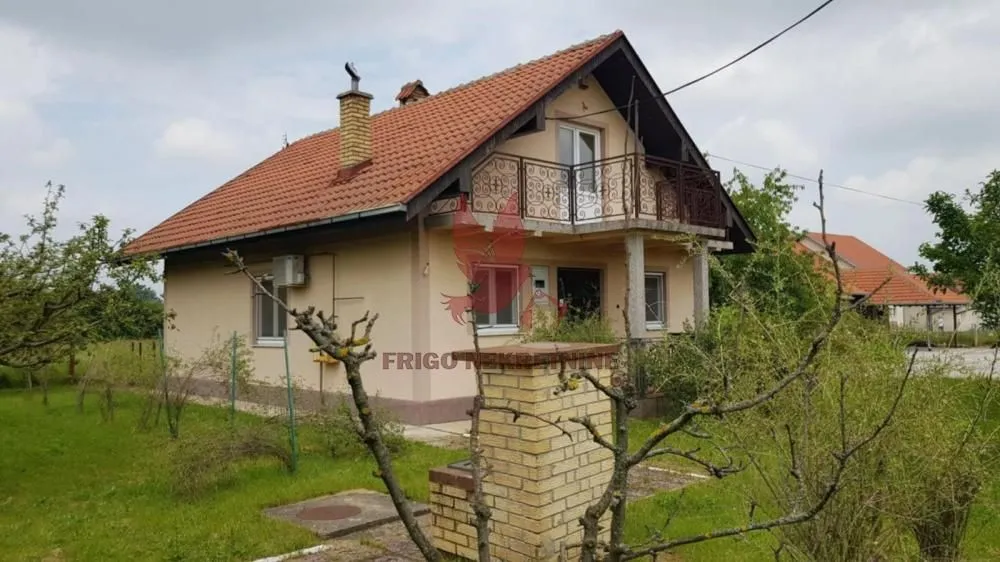 Prodaja, kuća, 160m², Medjulužje, Mladenovac