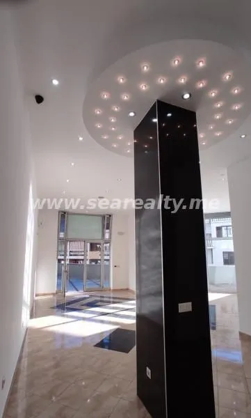 Sale, office space, 53m², Centar, Tivat