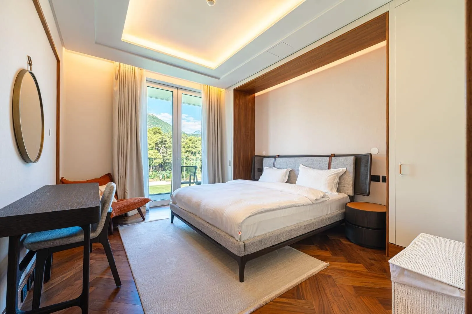 Prodaja, četvorosoban stan, 350m², Porto Montenegro, Tivat