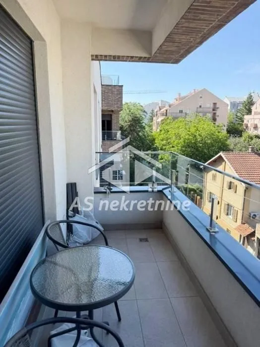 Rent, two bedroom apartment, 55m², Južni Bulevar, Vračar Sve Podlokacije