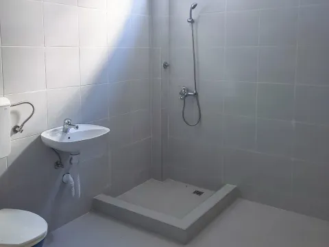 Izdavanje, stan, 140m², Tološi, Podgorica - image 6