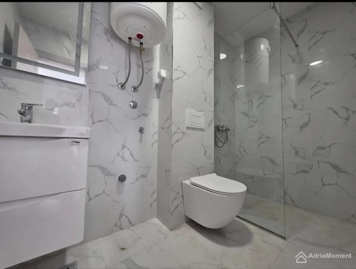 Sale, one bedroom apartment, 41m², Podkošljun, Budva