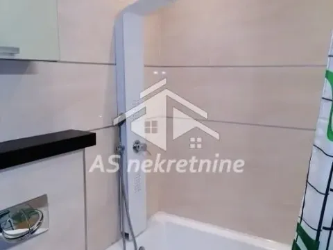 Izdavanje, trosoban stan, 126m², Vukov Spomenik, Zvezdara Sve Podlokacije - image 23