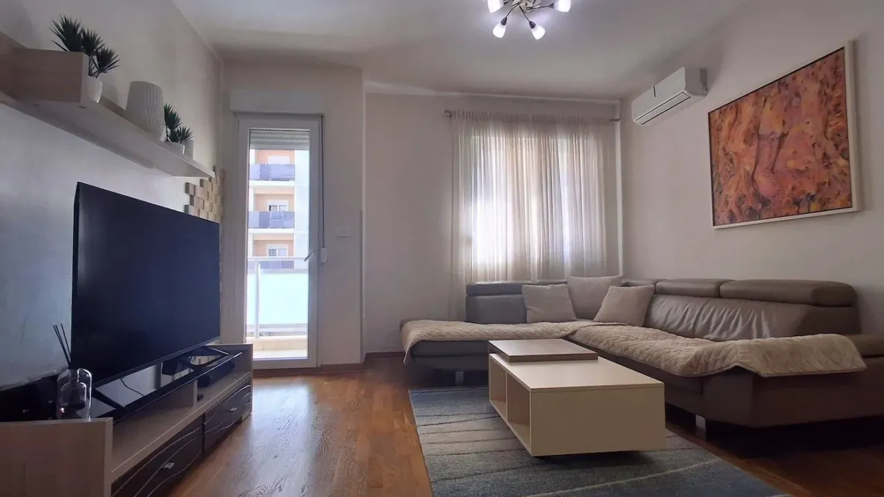 Izdavanje, stan, 65m², City Kvart, Podgorica