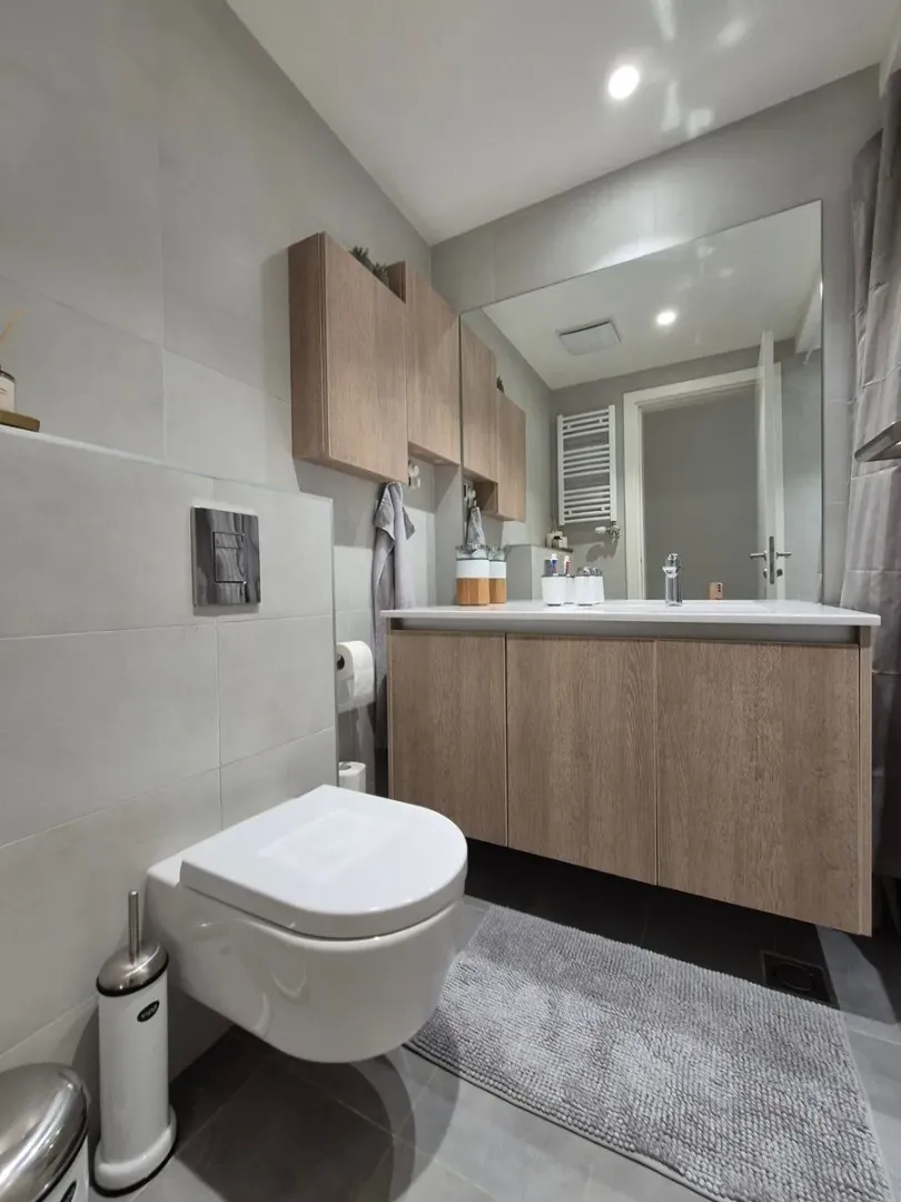 Izdavanje, trosoban stan, 88m², Beograd Na Vodi, Beograd