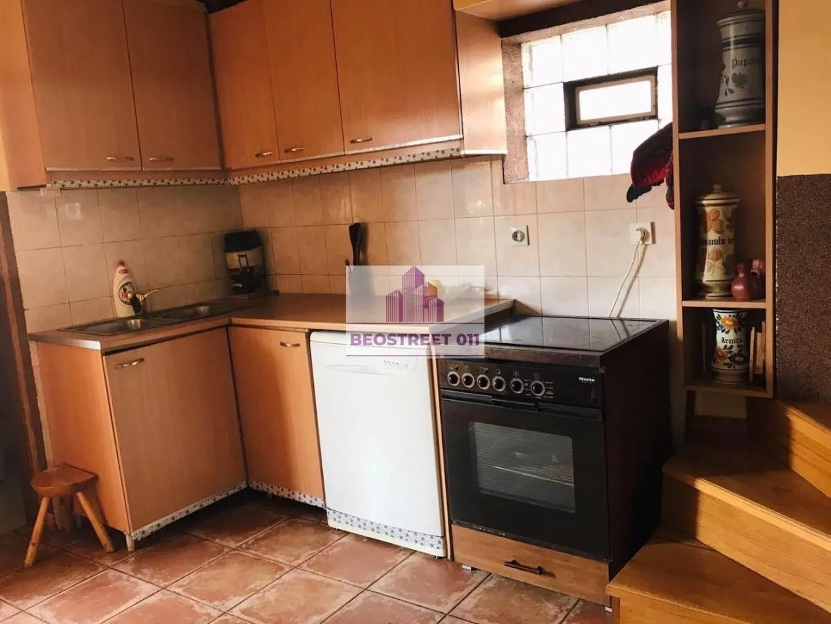 Sale, house, 139m², Crveni Krst, Beograd