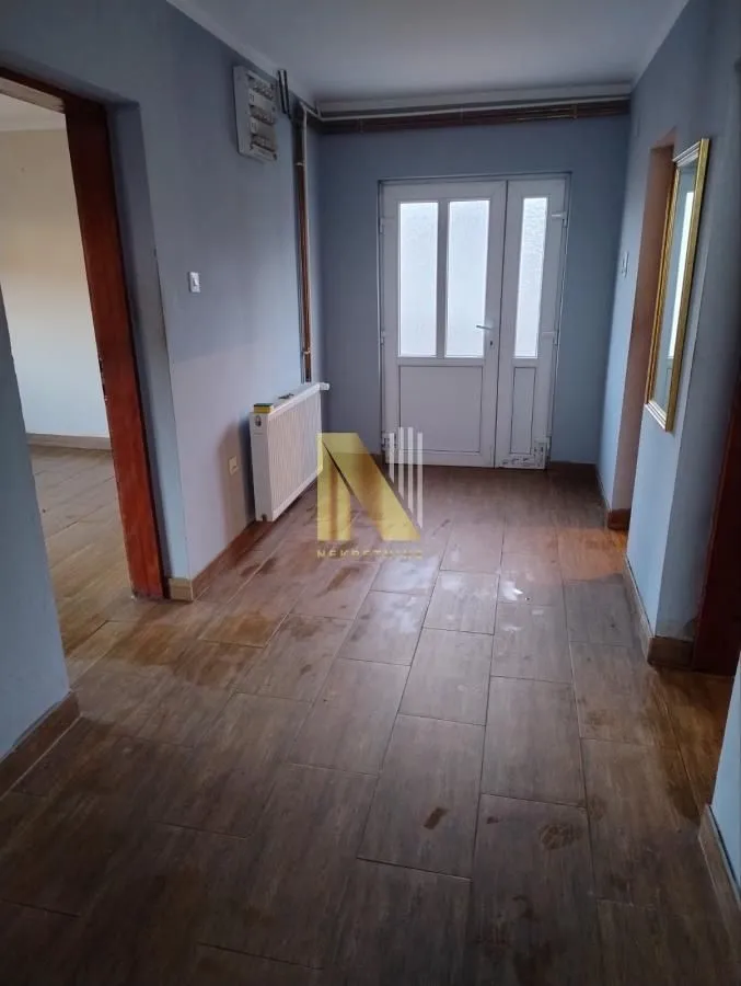 Sale, house, 200m², Beočin, Srbija