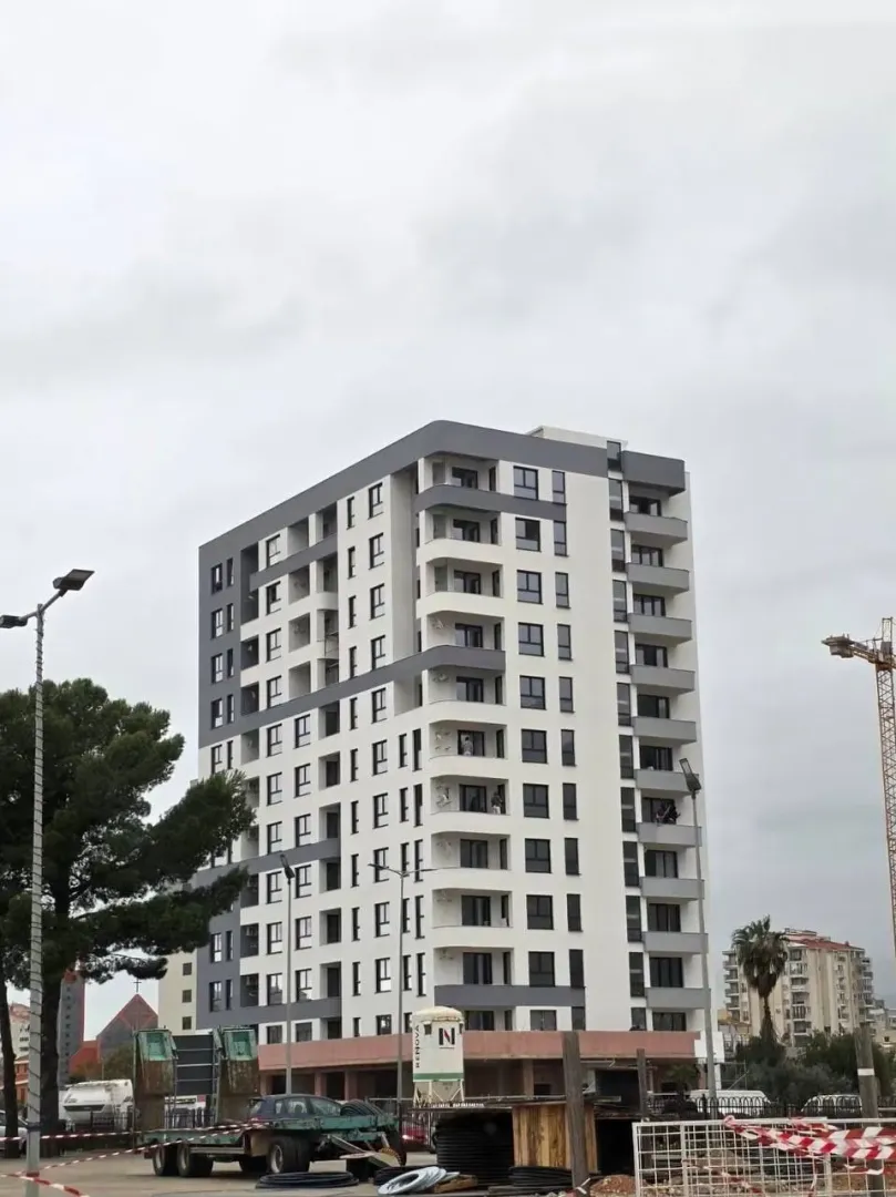 Sale, two bedroom apartment, 57m², Centar, Bar