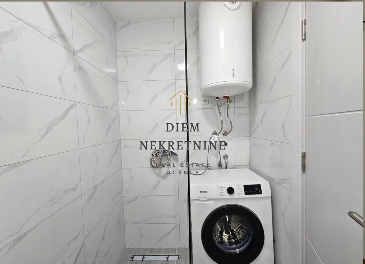 Izdavanje, jednosoban stan, 44m², Centar, Bar