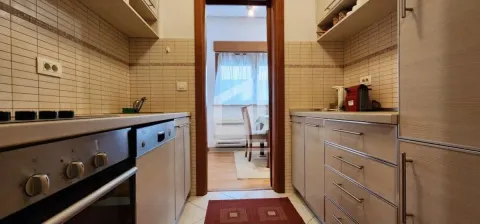 Izdavanje, trosoban stan, 105m², Preko Morače, Podgorica - image 2