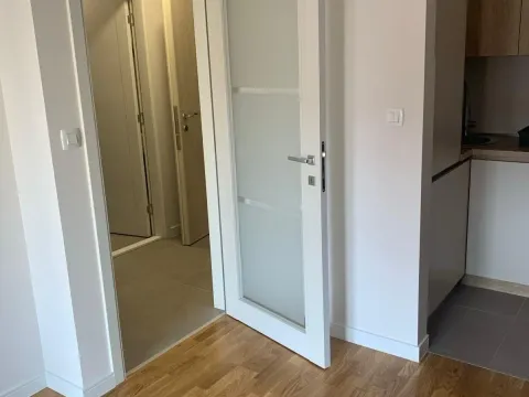 Izdavanje, jednosoban stan, 45m², Pobrežje, Podgorica - image 3