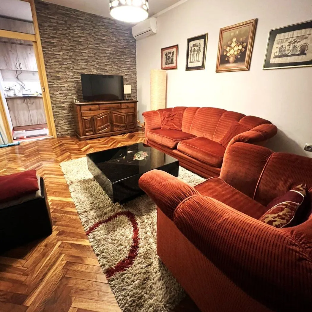 Izdavanje, stan, 60m², Blok 6, Podgorica