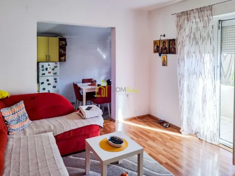 Prodaja, kuća, 220m², Tološka šuma, Podgorica - image 13