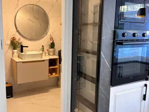 Prodaja, trosoban stan, 110m², Prčanj, Kotor - image 1