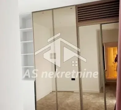 Rent, four bedroom apartment, 275m², Vračar Hram, Vračar Sve Podlokacije - image 13