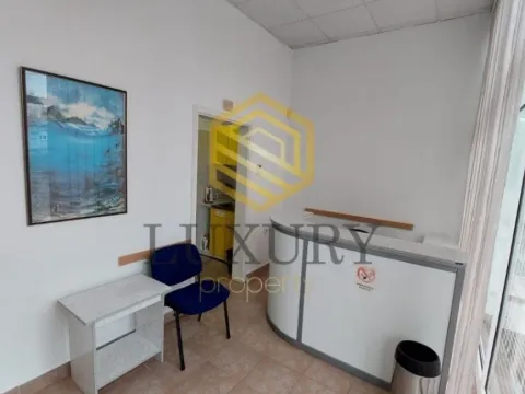 Izdavanje, poslovni prostor, 120m², City Kvart, Podgorica - image 2