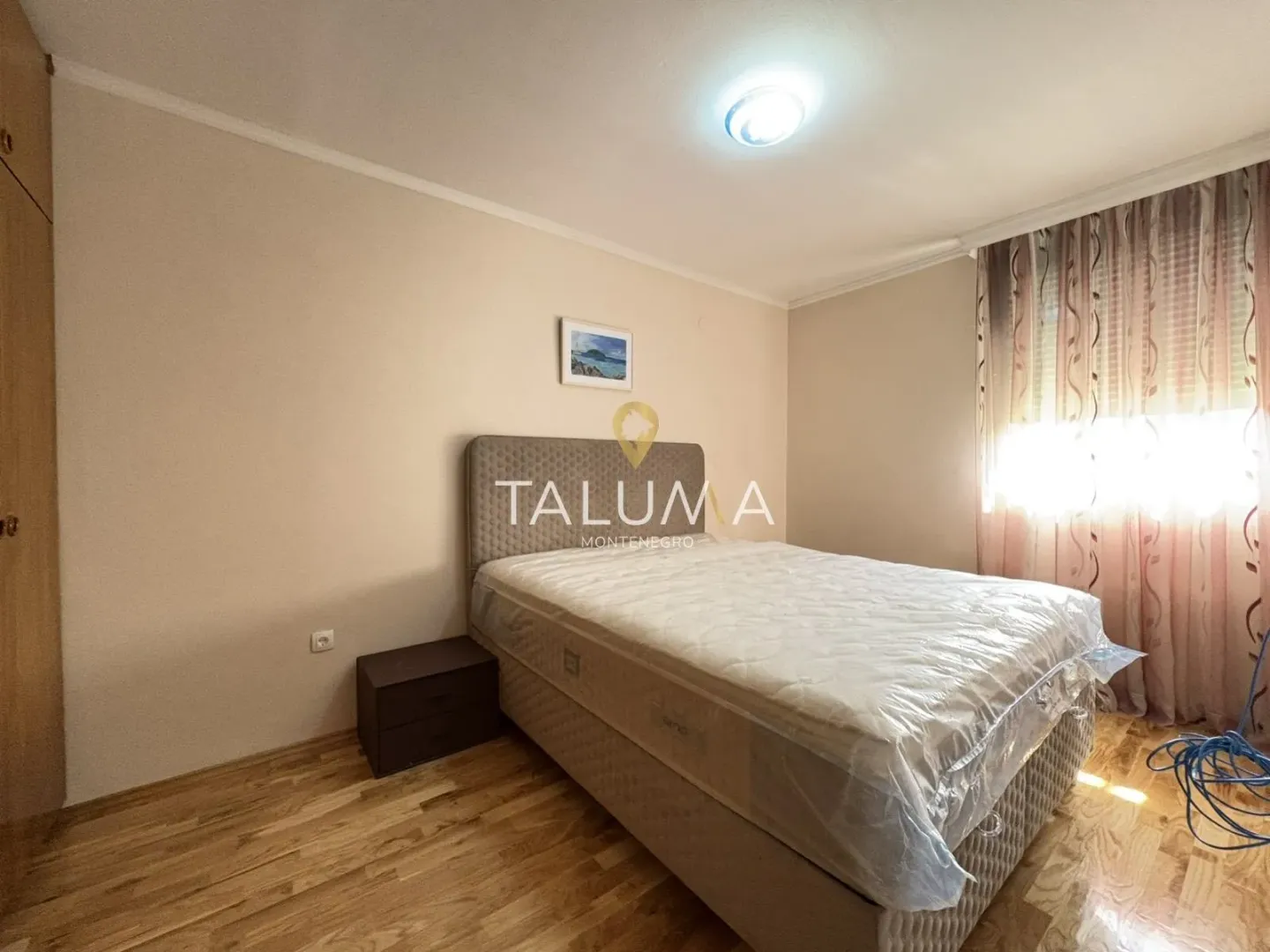 Rent, one bedroom apartment, 50m², Blok 5, Podgorica
