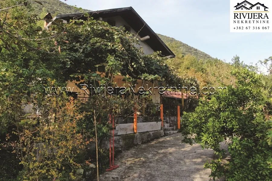 Prodaja, kuća, 160m², Sutorina, Herceg Novi