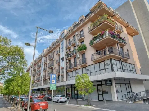 Izdavanje, dvosoban stan, 90m², Podgorica, Crna Gora - image 27