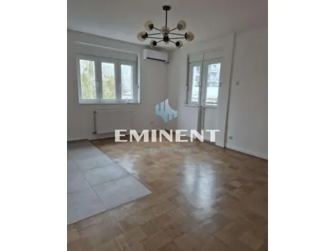 Sale, apartment, 60m², Autokomanda, Voždovac Sve Podlokacije - image 1