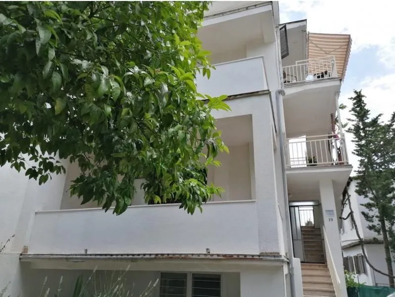 Prodaja, kuća, 196m², Bar, Crna Gora