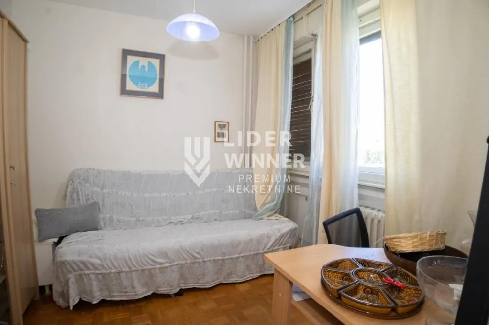 Prodaja, trosoban stan, 76m², Brace Jerković, Voždovac Sve Podlokacije