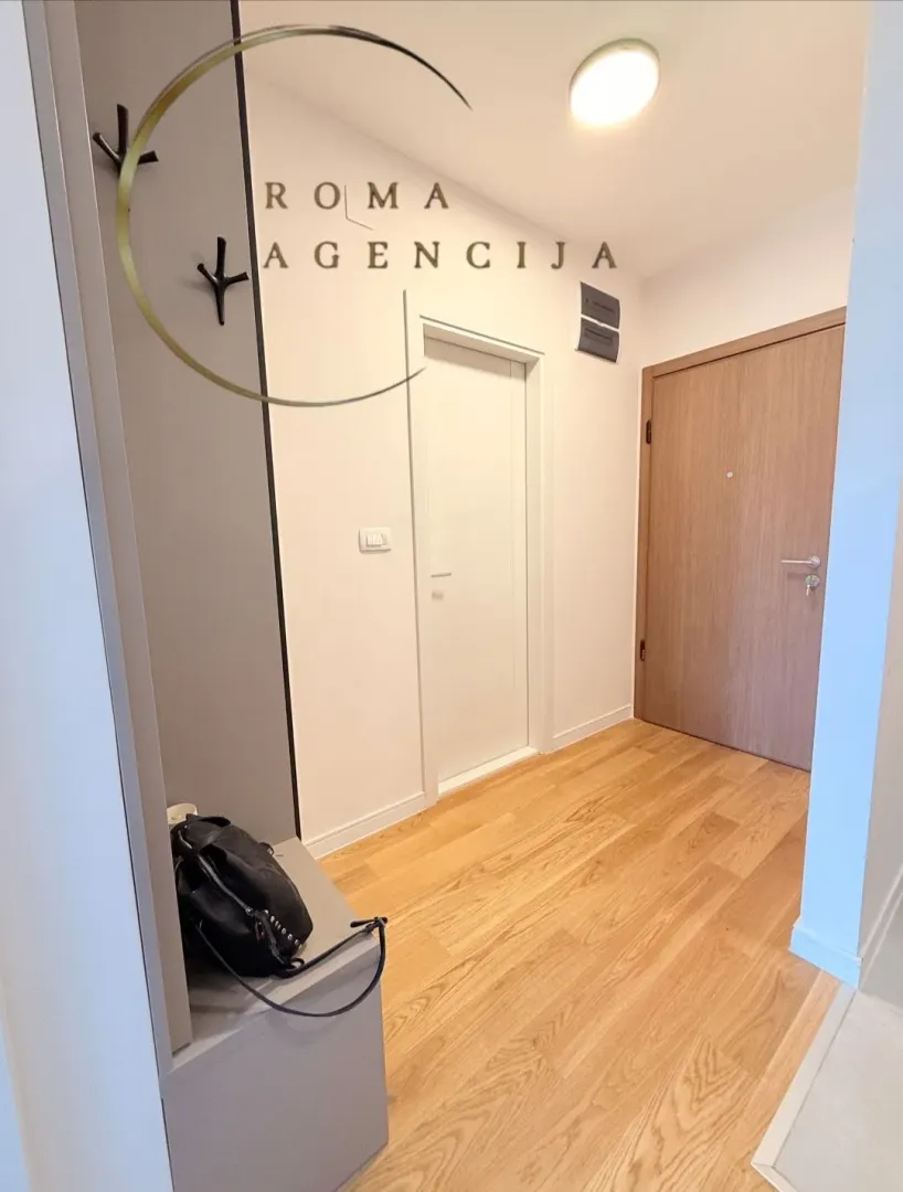 Rent, one bedroom apartment, 40m², Central Point, Podgorica