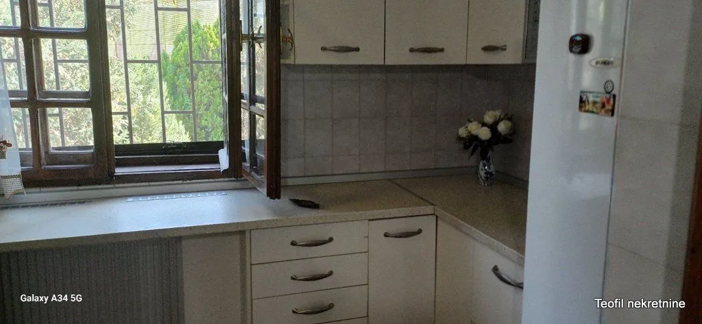 Izdavanje, kuća, 350m², Savski Venac, Beograd